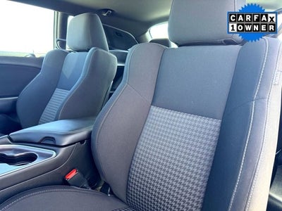 2018 Dodge Challenger R/T Shaker