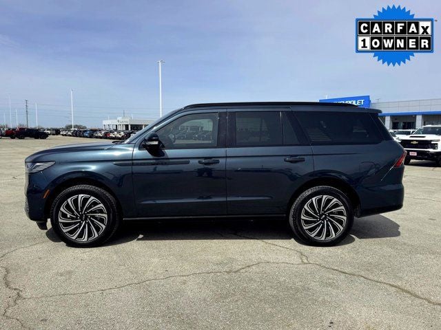 2025 Lincoln Navigator Reserve Jet Appearance