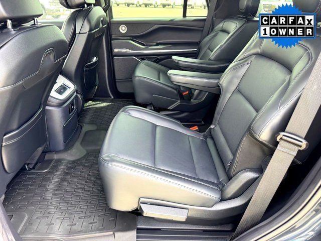 2025 Lincoln Navigator Reserve Jet Appearance