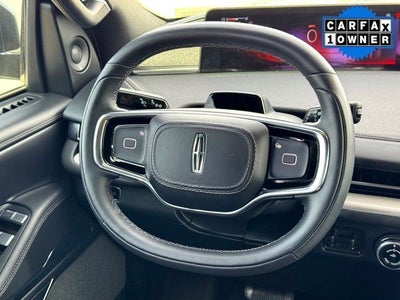 2025 Lincoln Navigator Reserve Jet Appearance