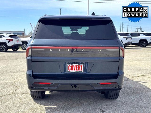 2025 Lincoln Navigator Reserve Jet Appearance