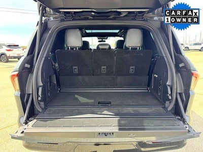 2025 Lincoln Navigator Reserve Jet Appearance