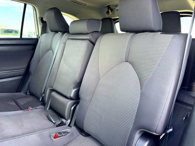 2022 Toyota Highlander LE