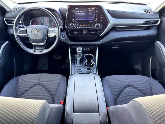 2022 Toyota Highlander LE