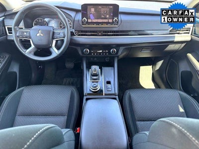 2022 Mitsubishi Outlander ES