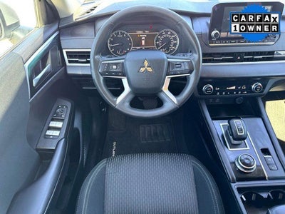 2022 Mitsubishi Outlander ES