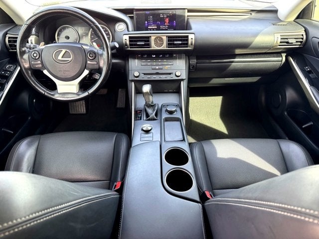 2016 Lexus IS 200t