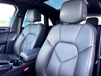 2020 Porsche Macan Base PREMIUM PACKAGE PLUS