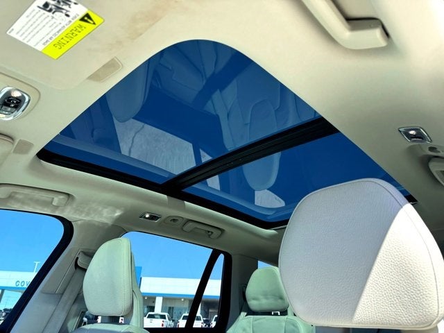 2016 Volvo XC90 T6 Momentum