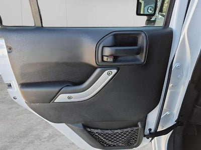 2014 Jeep Wrangler Unlimited 4WD 4dr Sahara