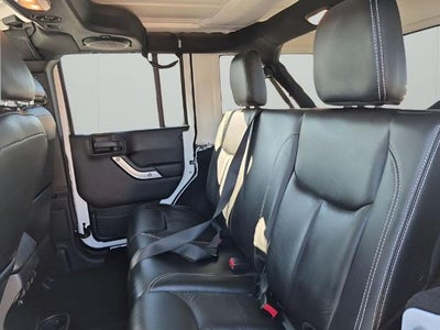 2014 Jeep Wrangler Unlimited 4WD 4dr Sahara