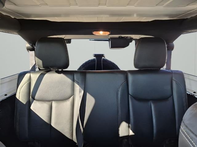2014 Jeep Wrangler Unlimited 4WD 4dr Sahara