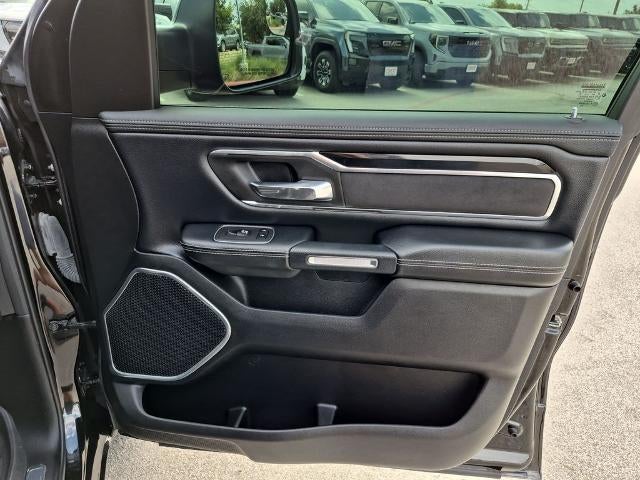 2022 RAM 1500 Laramie 4x4 Crew Cab 5'7" Box