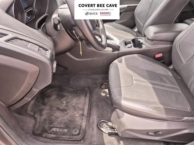 2013 Ford Focus 4dr Sdn SE