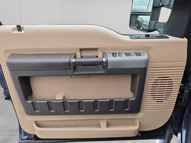 2015 Ford Super Duty F-250 SRW 4WD Crew Cab 6-3/4 Ft Box Lariat