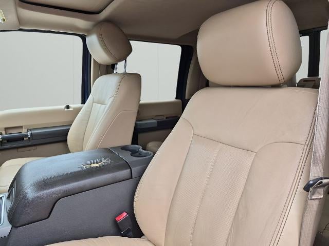 2015 Ford Super Duty F-250 SRW 4WD Crew Cab 6-3/4 Ft Box Lariat