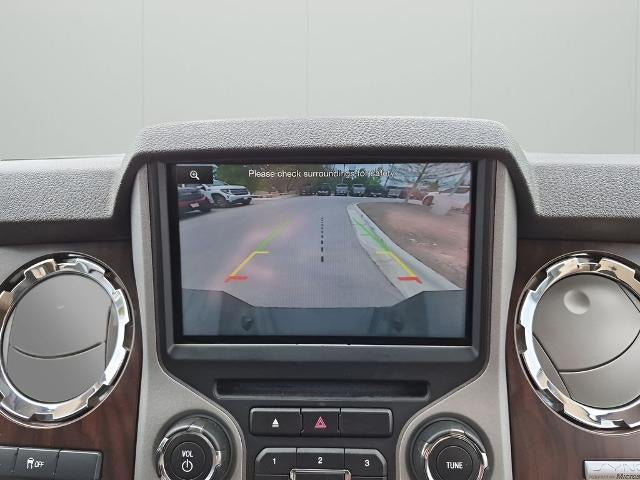 2015 Ford Super Duty F-250 SRW 4WD Crew Cab 6-3/4 Ft Box Lariat