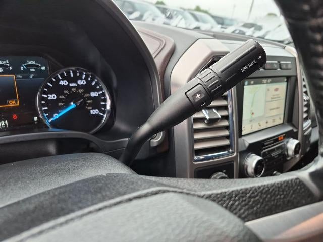 2017 Ford Super Duty F-350 SRW Platinum 4WD Crew Cab 6.75' Box