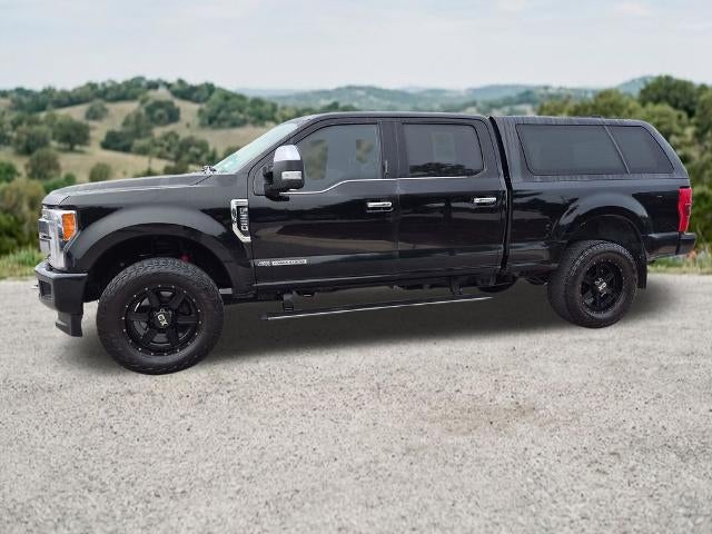 2017 Ford Super Duty F-350 SRW Platinum 4WD Crew Cab 6.75' Box
