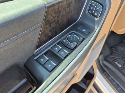2025 Ford Super Duty F-350 SRW LARIAT 4WD Crew Cab 6.75' Box