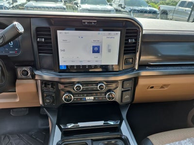2025 Ford Super Duty F-350 SRW LARIAT 4WD Crew Cab 6.75' Box