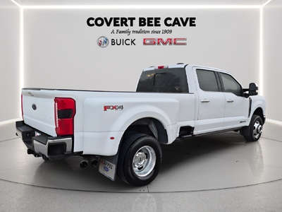 2023 Ford F-350SD Lariat