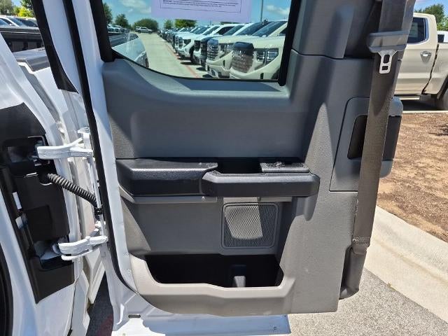 2016 Ford F-150 2WD SuperCab 6-1/2 Ft Box XL