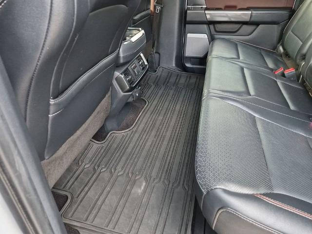 2022 Ford F-150 LARIAT 4WD SuperCrew 5.5' Box