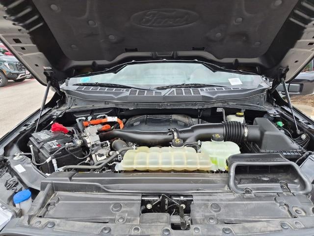2022 Ford F-150 LARIAT 4WD SuperCrew 5.5' Box