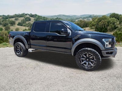 2017 Ford F-150 Raptor 4WD SuperCrew 5.5' Box