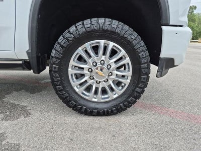 2022 Chevrolet Silverado 2500 HD Crew Cab Standard Box 4-Wheel Drive High Country