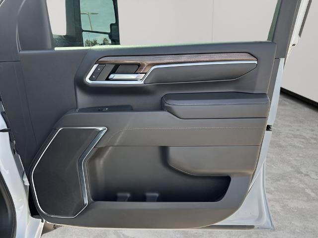 2024 Chevrolet Silverado 3500 HD Crew Cab Standard Box 4-Wheel Drive LT