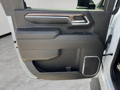 2024 Chevrolet Silverado 3500 HD Crew Cab Standard Box 4-Wheel Drive LT