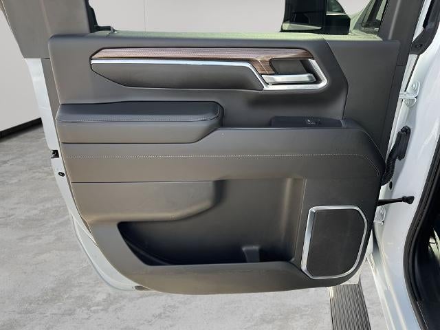 2024 Chevrolet Silverado 3500 HD Crew Cab Standard Box 4-Wheel Drive LT