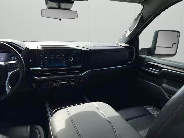 2024 Chevrolet Silverado 3500 HD Crew Cab Standard Box 4-Wheel Drive LT