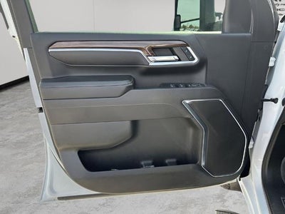 2024 Chevrolet Silverado 3500 HD Crew Cab Standard Box 4-Wheel Drive LT