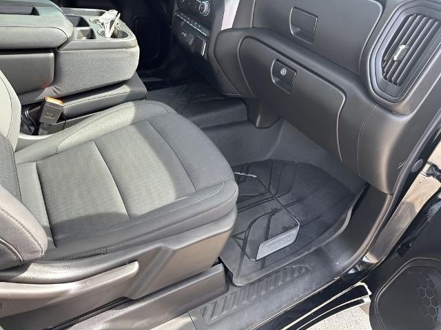 2022 Chevrolet Silverado 1500 Crew Cab Short Box 2-Wheel Drive Custom