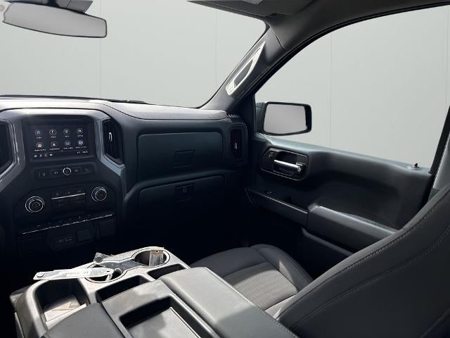 2022 Chevrolet Silverado 1500 Crew Cab Short Box 2-Wheel Drive Custom