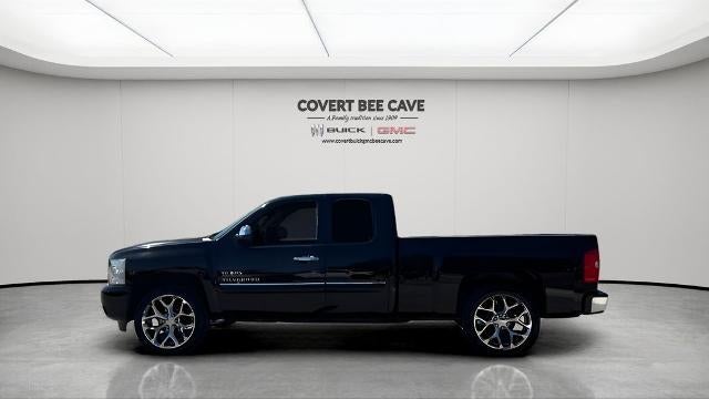 2011 Chevrolet Silverado 1500 Extended Cab Standard Box 2-Wheel Drive LT