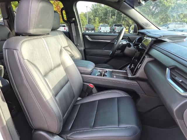 2024 GMC Acadia FWD Elevation
