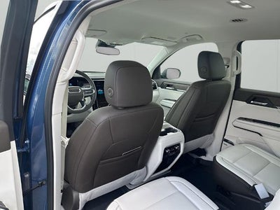 2024 GMC Acadia FWD Denali