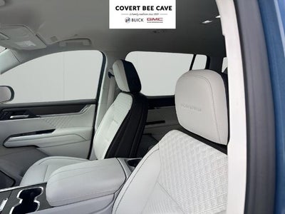 2024 GMC Acadia FWD Denali