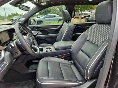 2024 GMC Acadia AWD Denali