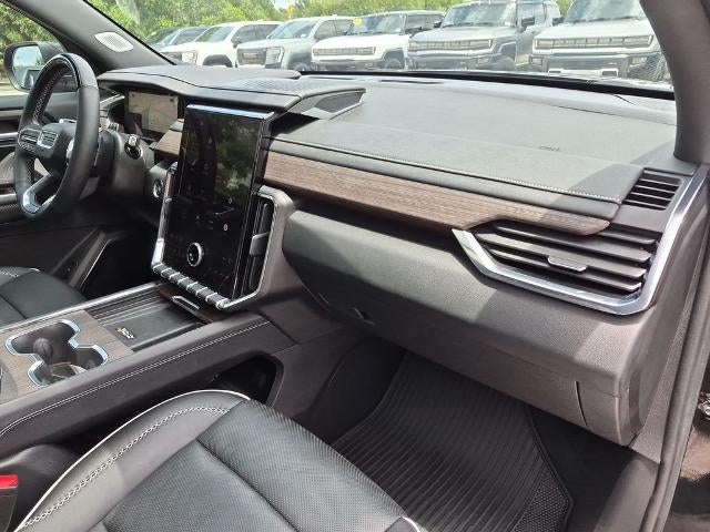 2024 GMC Acadia AWD Denali