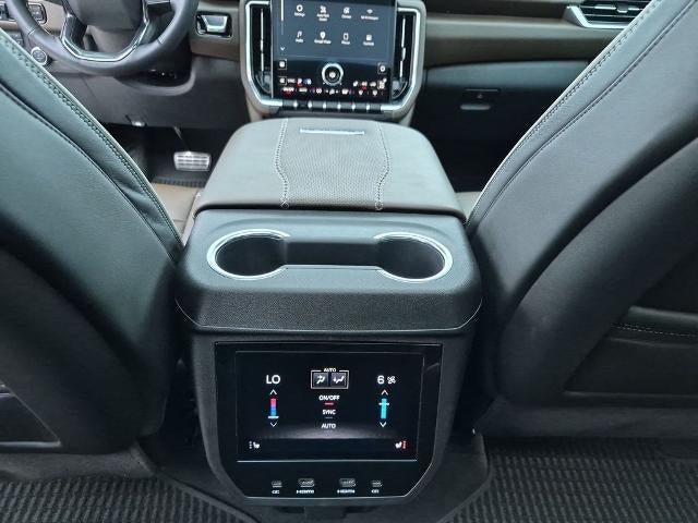 2025 GMC Yukon 4WD 4dr Denali Ultimate