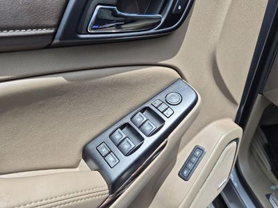 2018 GMC Yukon XL 4WD 4dr SLT