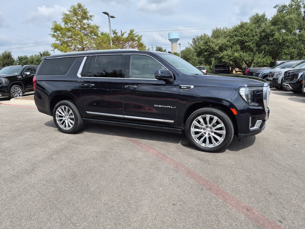 2023 GMC Yukon XL Denali