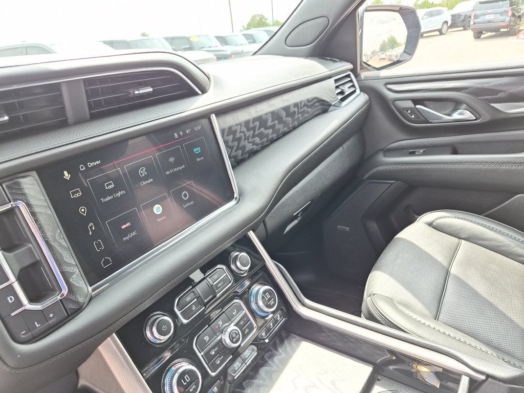 2023 GMC Yukon XL Denali