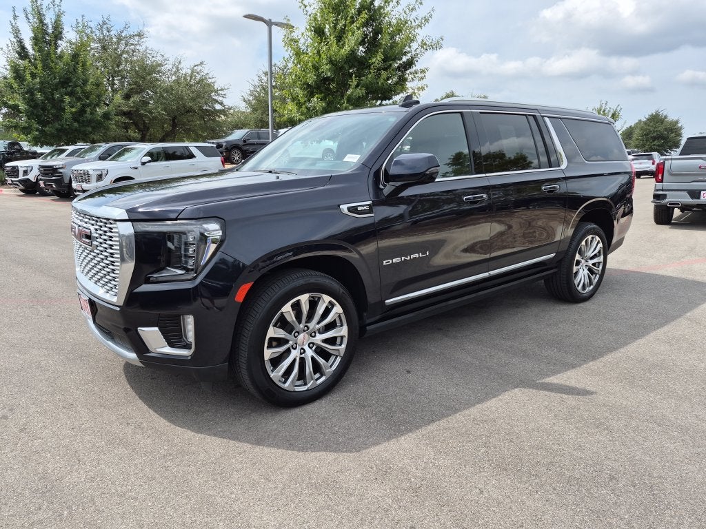 2023 GMC Yukon XL Denali