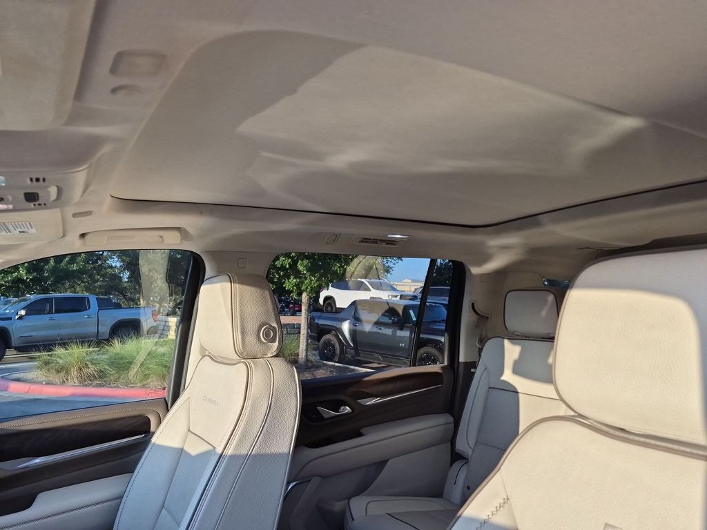 2022 GMC Yukon XL Denali